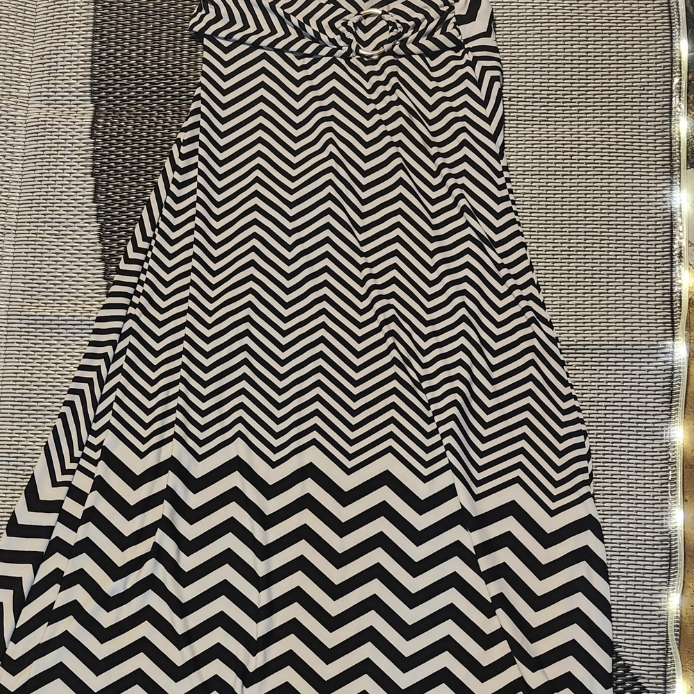 Robert Louis Black and White Chevron Skirt